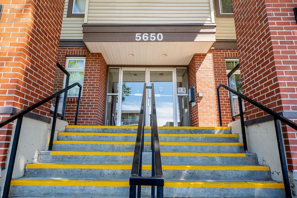 Photo of 5650 201a Street #114, Langley, BC V3A 0B3 (MLS # R3125991)