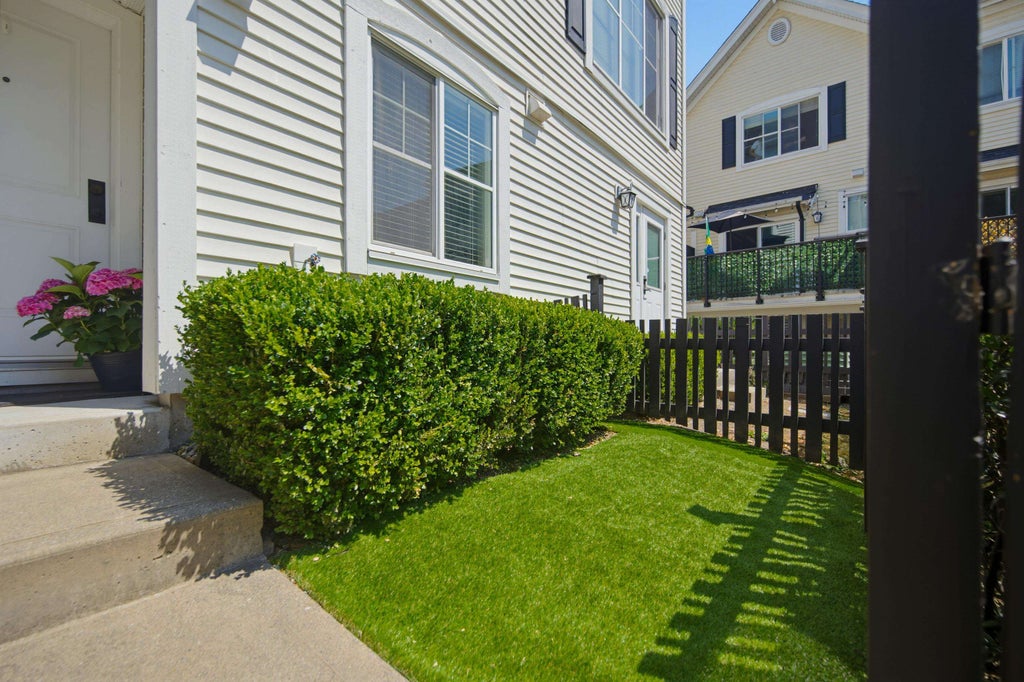 Photo of 19180 65 Avenue #29, Surrey, BC V4N 6M5 (MLS # R3146781)