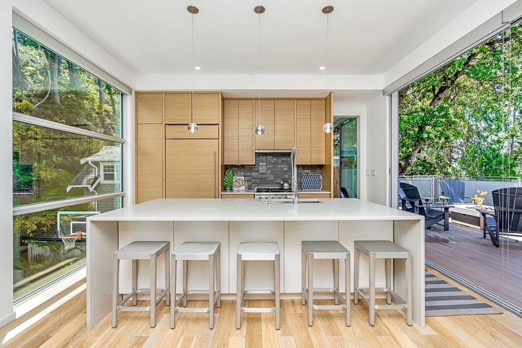 listing image 1106177793974466416
