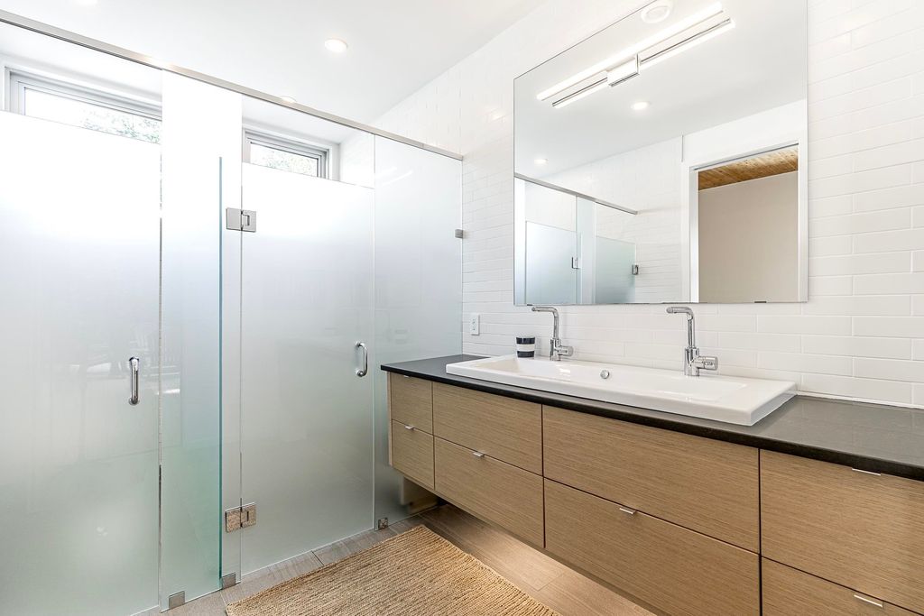 listing image 1101033433908671955