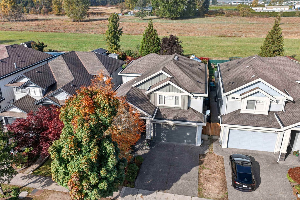 Photo of 17473 64a Avenue, Surrey, BC V3S 3K9 (MLS # R3175892)