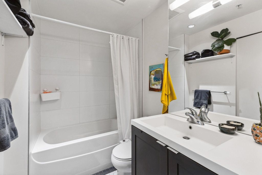 listing image 1101377827182650510
