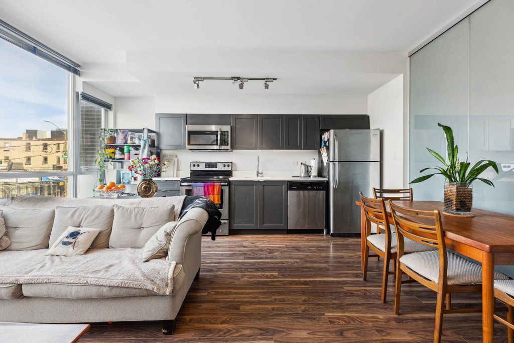 listing image 1107612462813640632