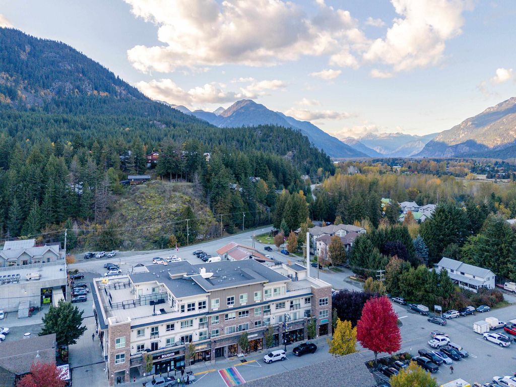 listing image 1100567773703568597