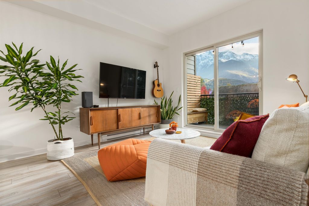 listing image 1103011149280709824