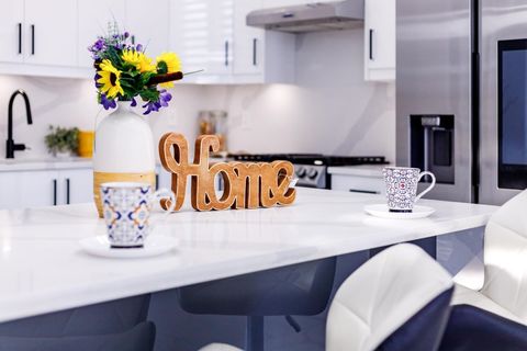 836 Macintosh Street Coquitlam BC V3J 4Z2