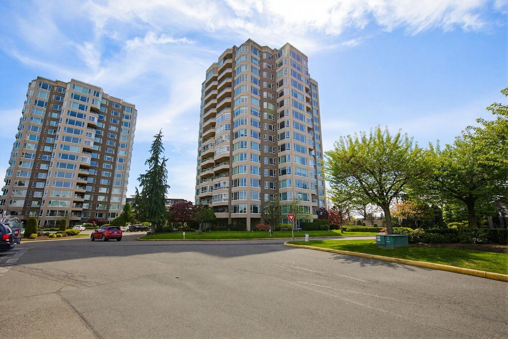 Photo of 3150 Gladwin Road #403, Abbotsford, BC V2T 5S9 (MLS # R3111805)