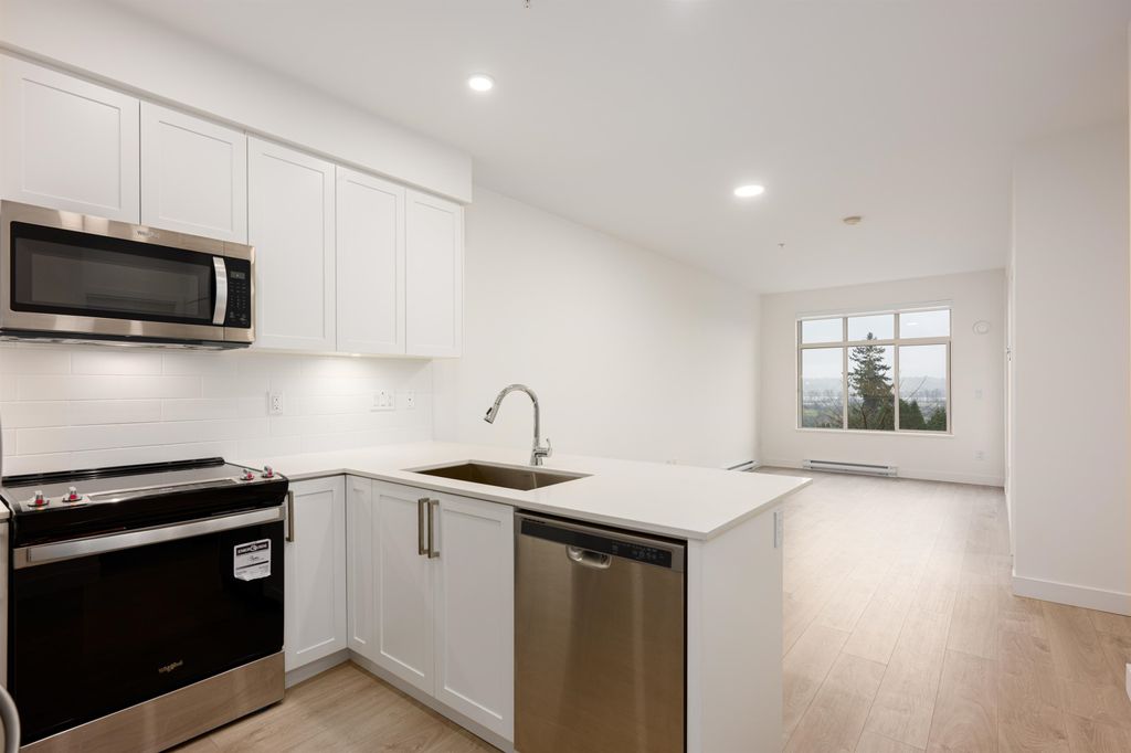 listing image 1105765308088027261