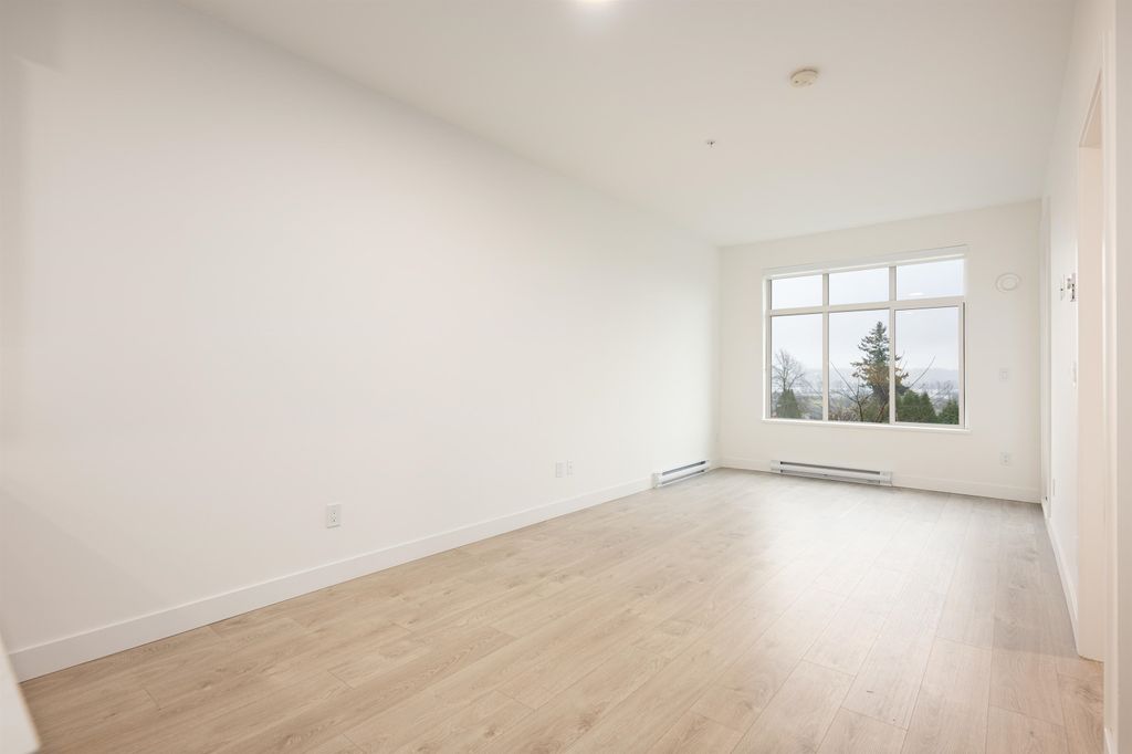 listing image 1106458984654786851