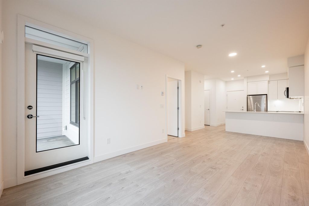 listing image 1102404659881123188