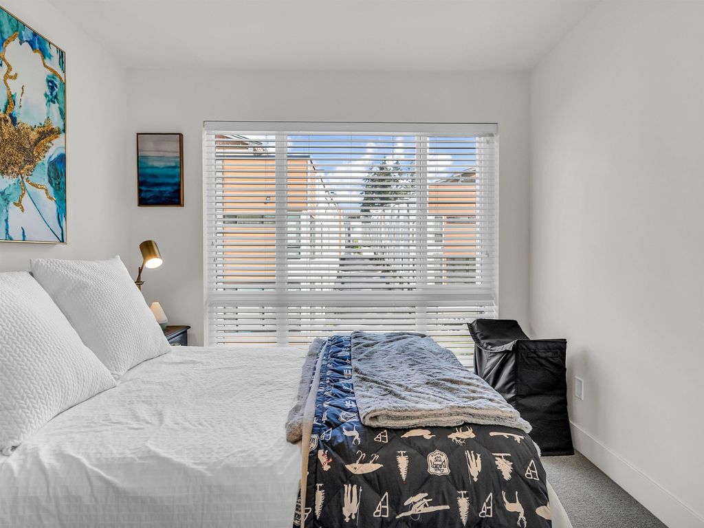 listing image 1105508536404747560