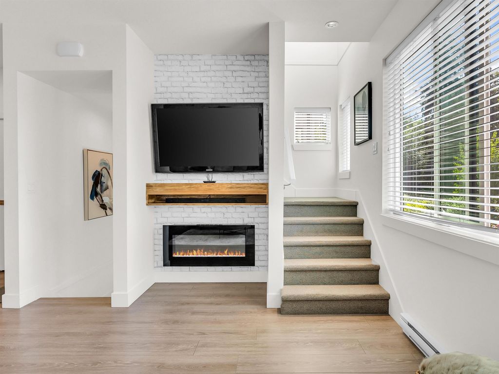 listing image 1107250328832790031