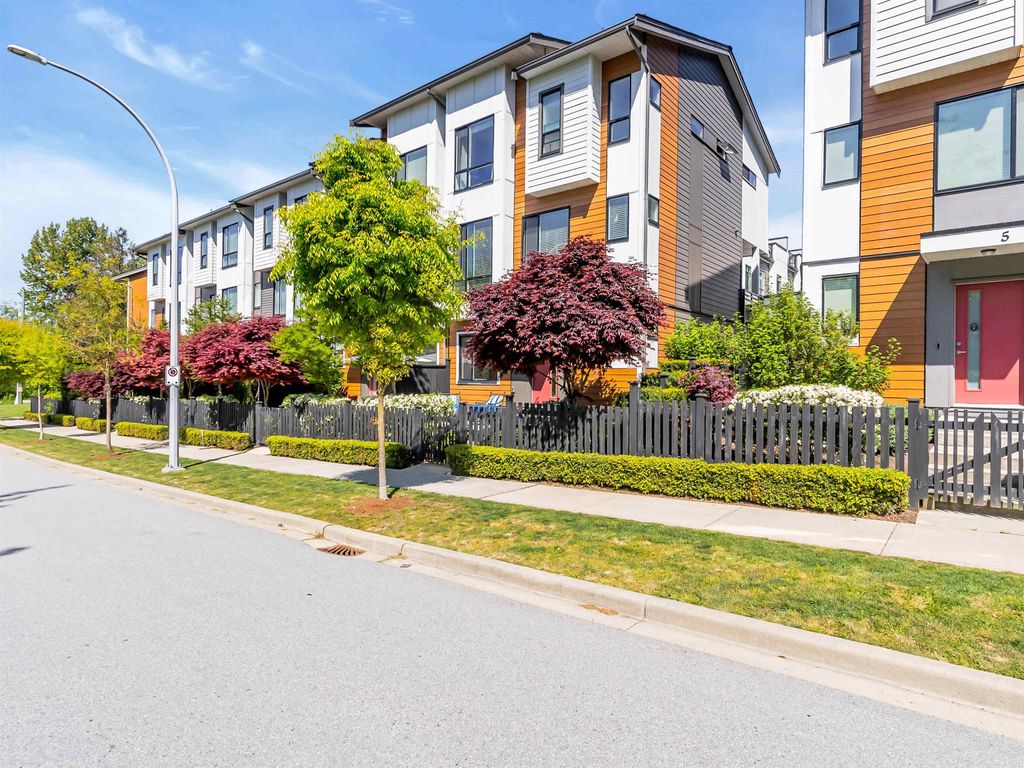 listing image 1104585972939090557