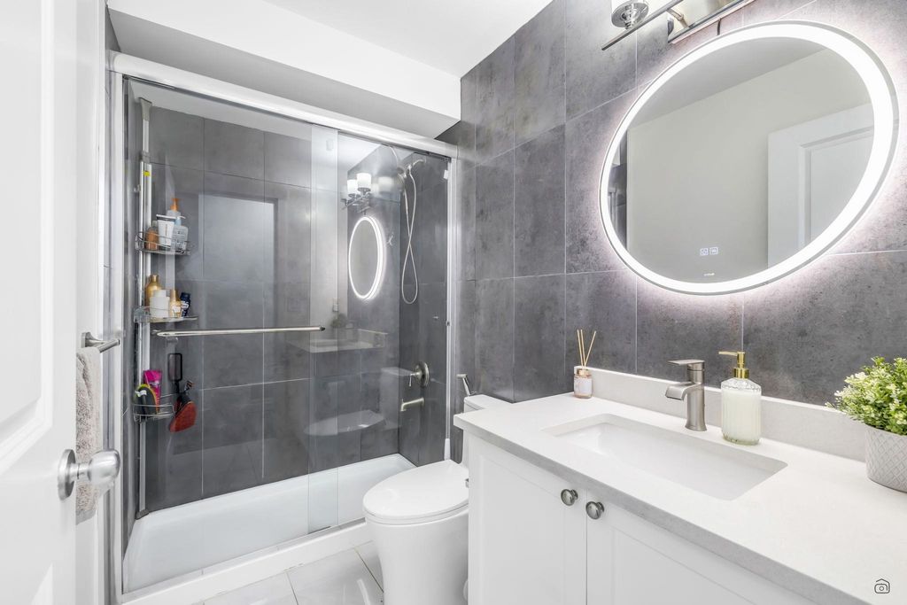 listing image 1103767225239186955