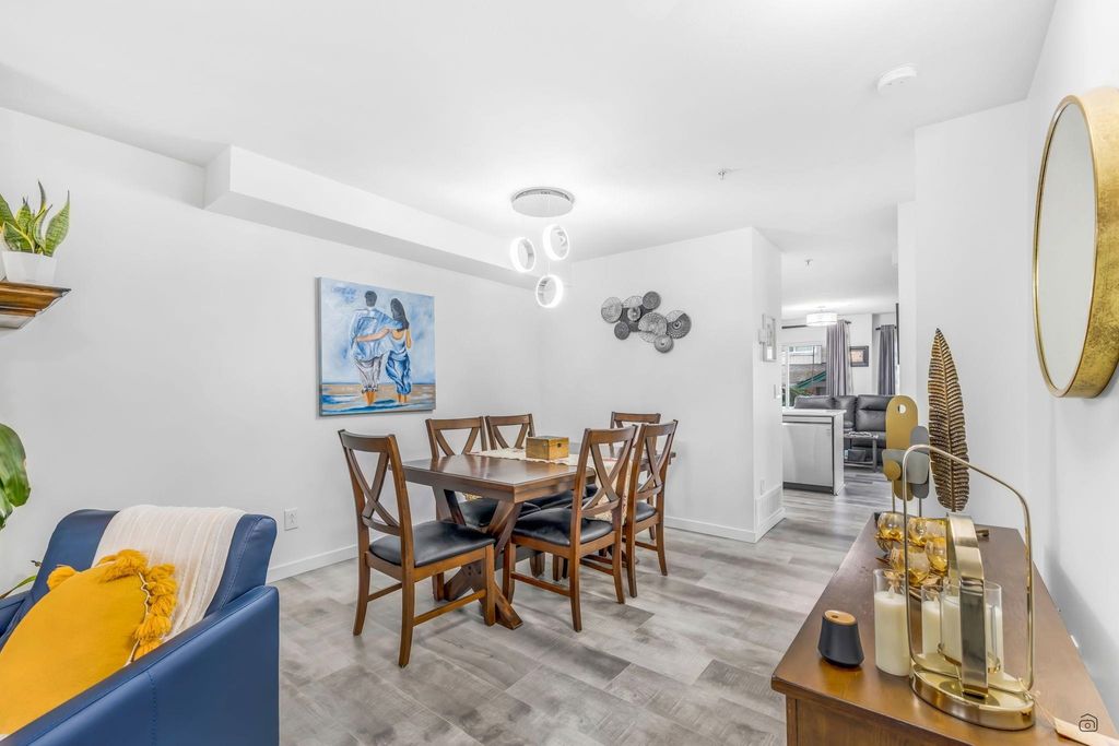 listing image 1101591629649182425