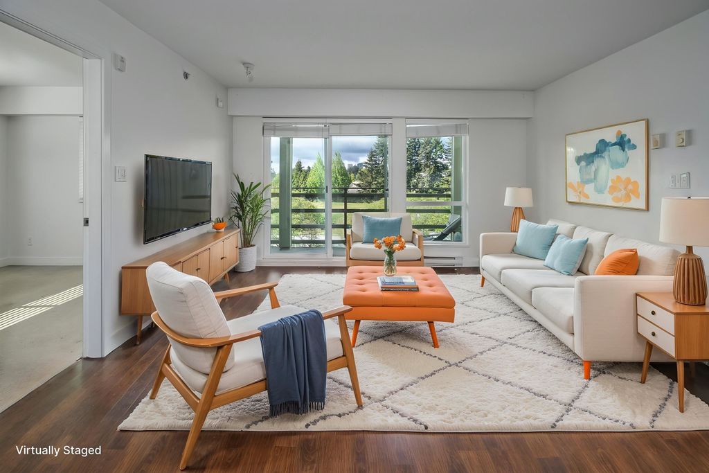 Photo of 15735 Croydon Drive #406, Surrey, BC V3Z 2L5 (MLS # R3148116)