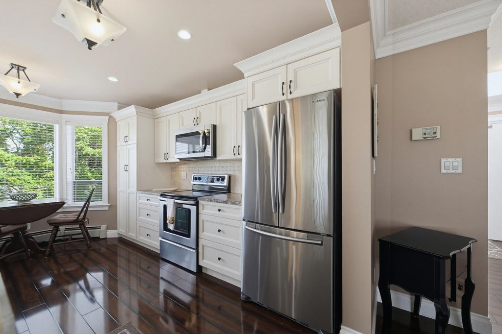 Photo of 2425 Church Street #312, Abbotsford, BC V2T 3J8 (MLS # R3137363)