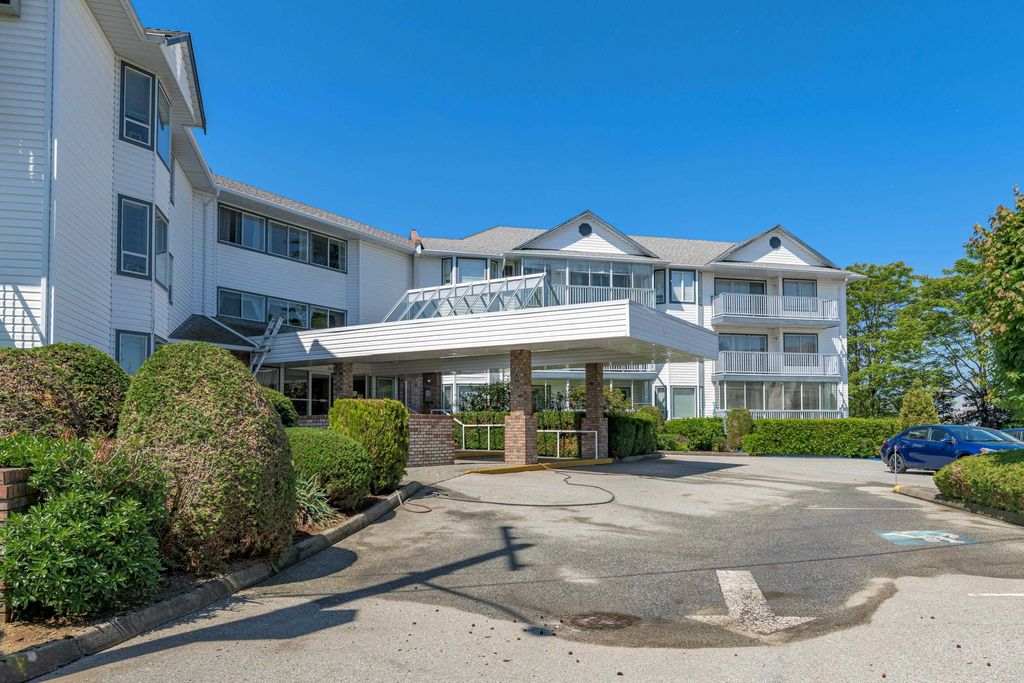 Photo of 2425 Church Street #312, Abbotsford, BC V2T 3J8 (MLS # R3137363)