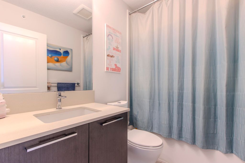 listing image 1102367333421612066