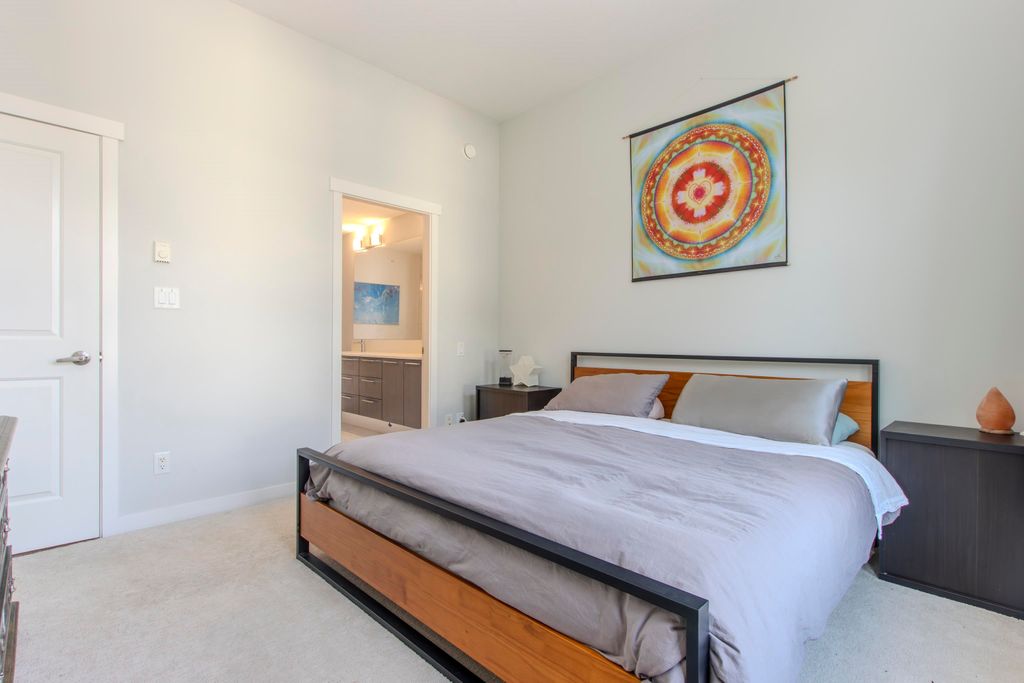 listing image 1101004349264806882