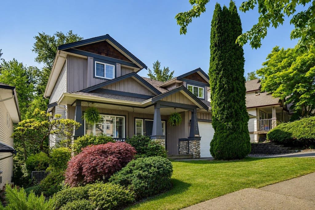 Photo of 13345 235 Street, Maple Ridge, BC V4R 2W3 (MLS # R3154561)