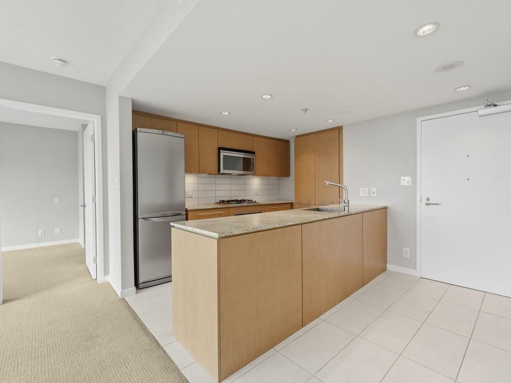 listing image 1101439565208533158