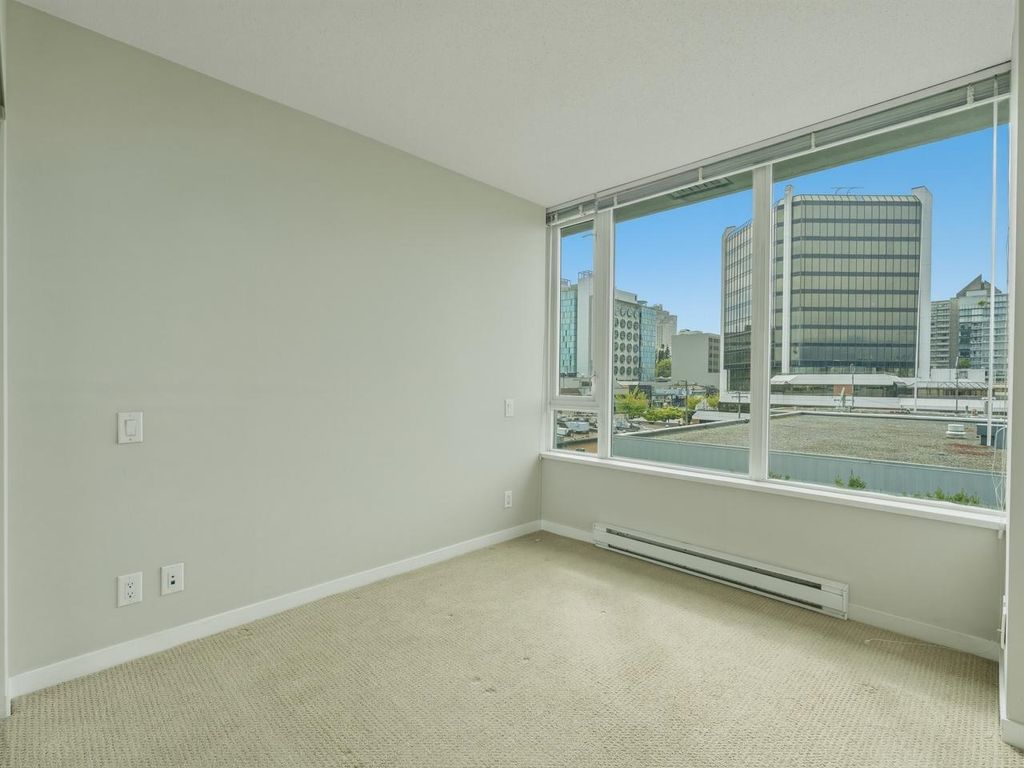 listing image 1108744171075470455