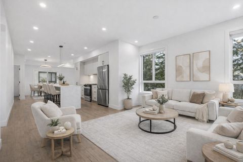 19667 55a Avenue 7 Langley BC V3A 0R8