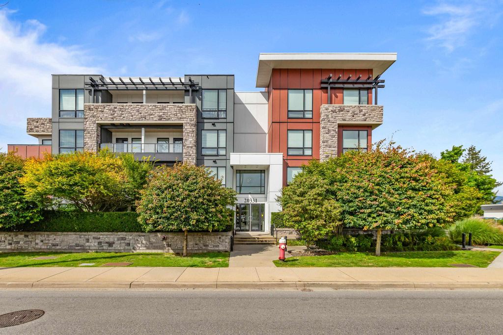 Photo of 20331 Dewdney Trunk Road #108, Maple Ridge, BC V2X 3C9 (MLS # R3107513)