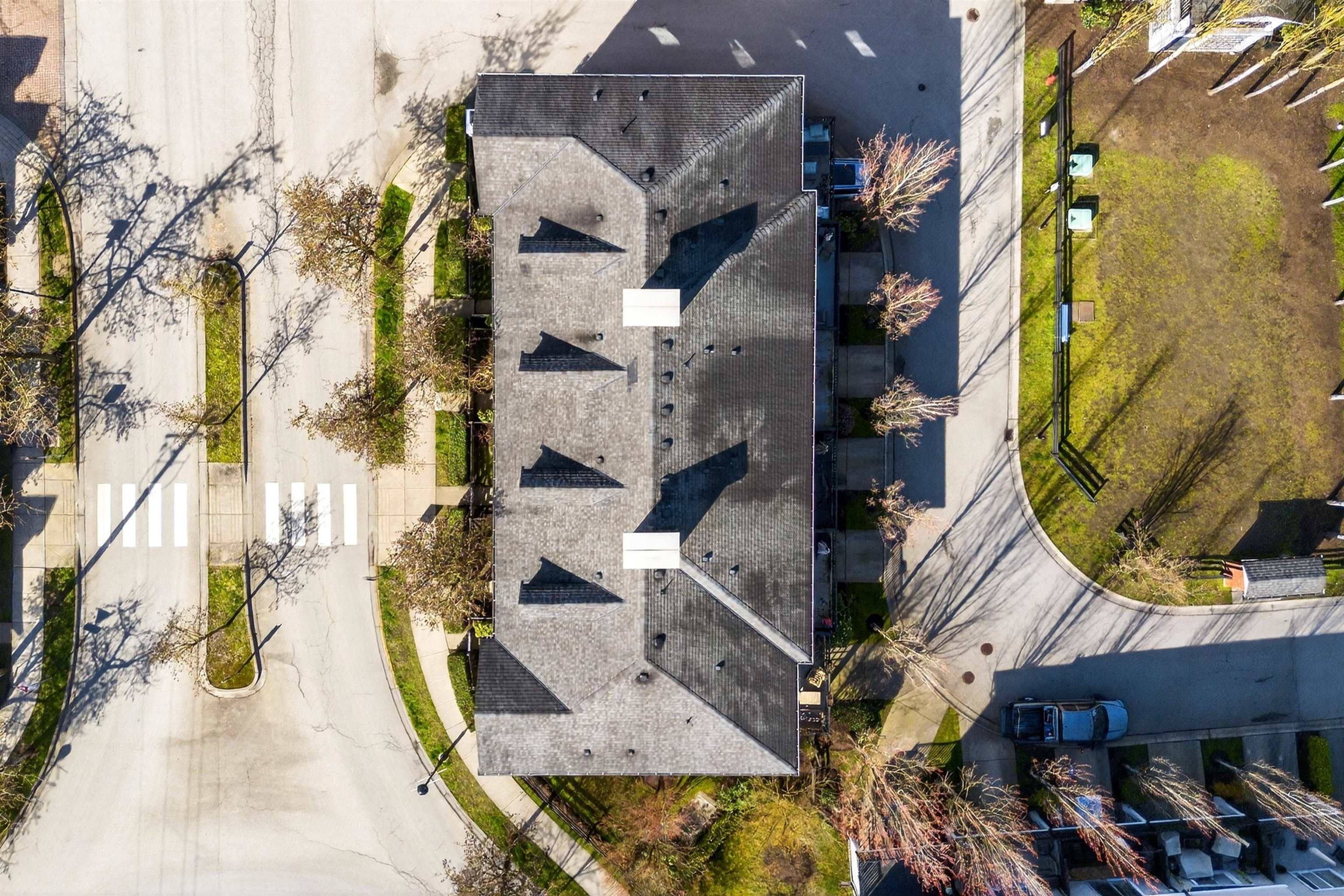 11067 Barnston View Road 35