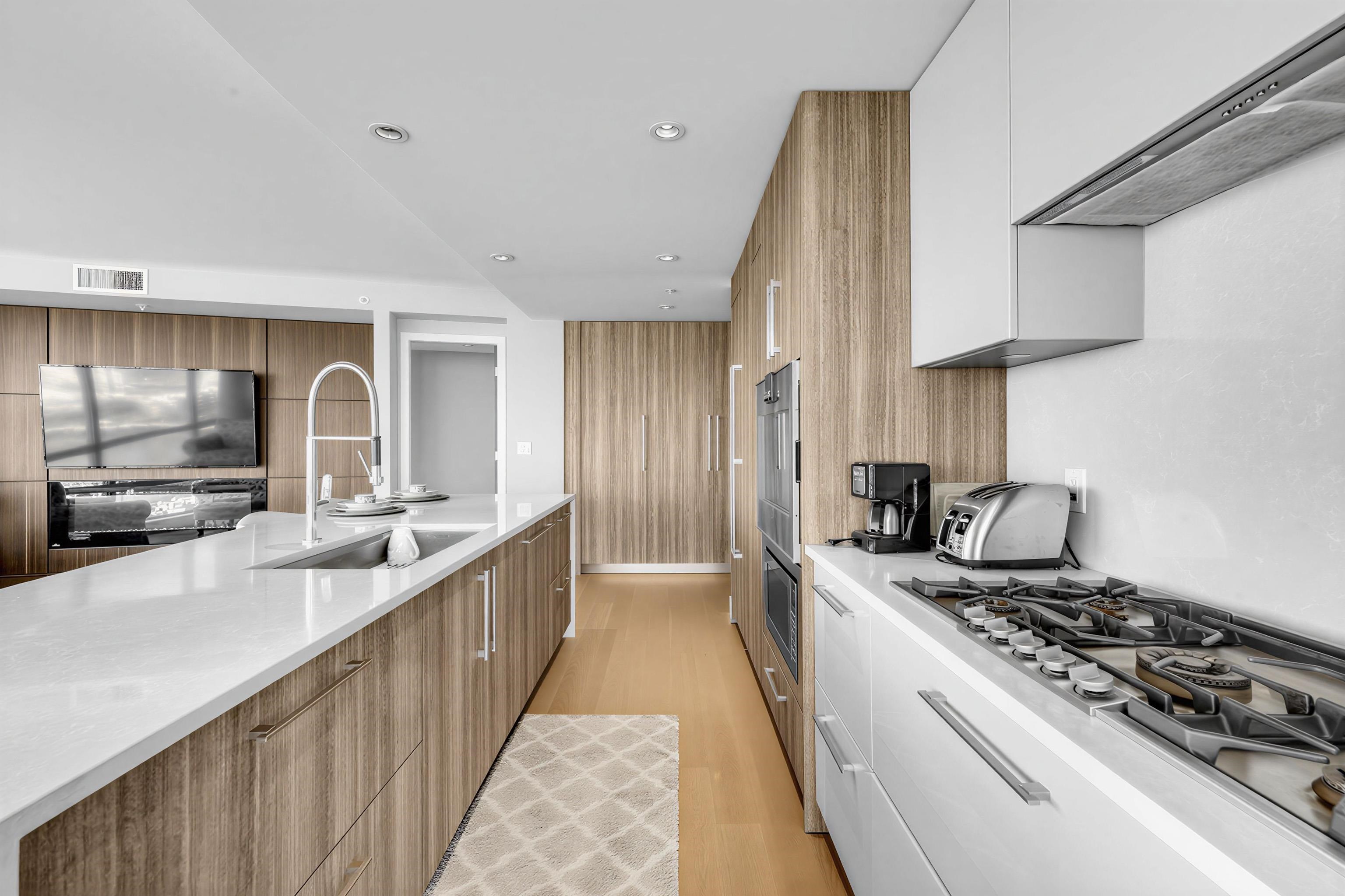 210 Salter Street 1705