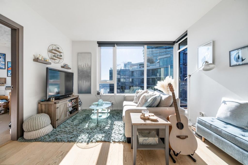 listing image 1100774579355634960