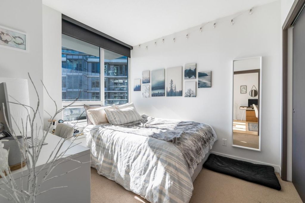listing image 1109335172465724870