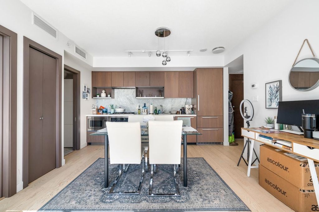 listing image 1105942432173229337