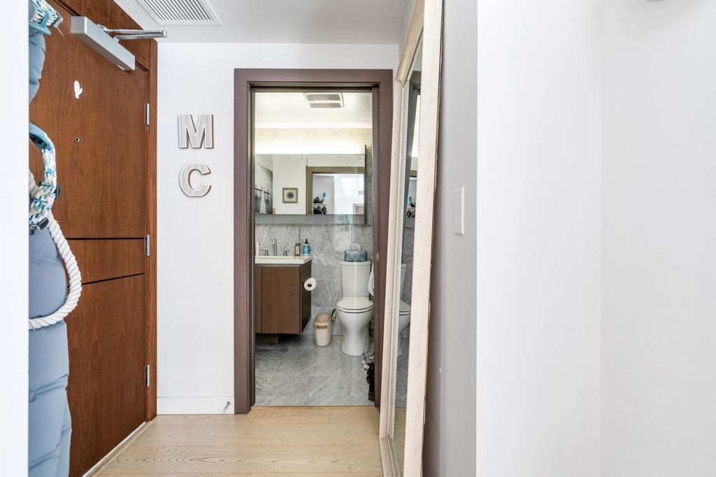 listing image 1100287848494655948