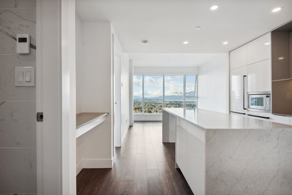 listing image 1104725595081210987