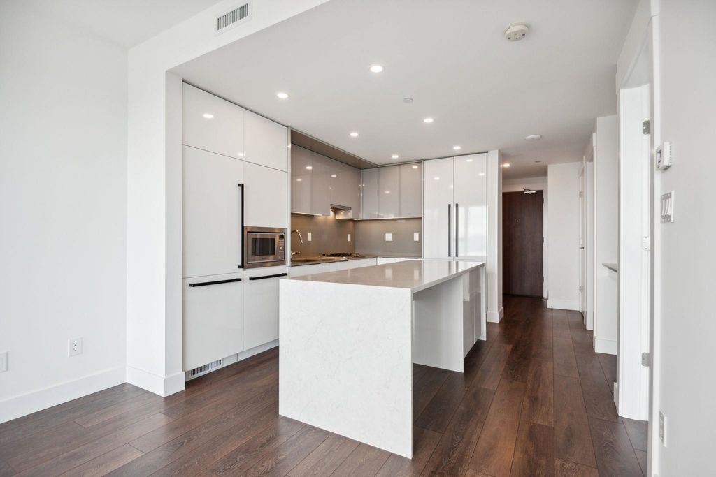 listing image 1108314755661473612