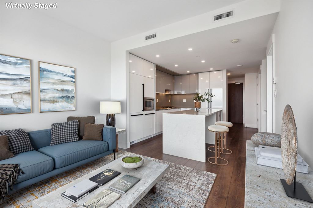 listing image 1102379109755839751