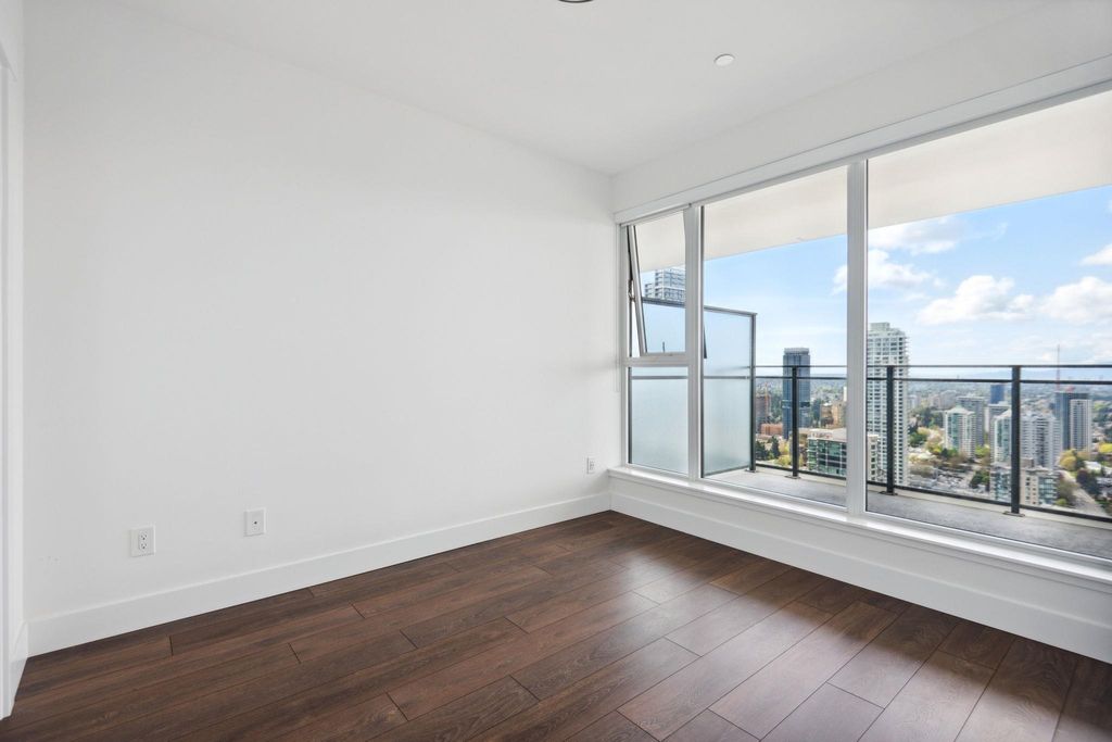 listing image 1109200785170792787