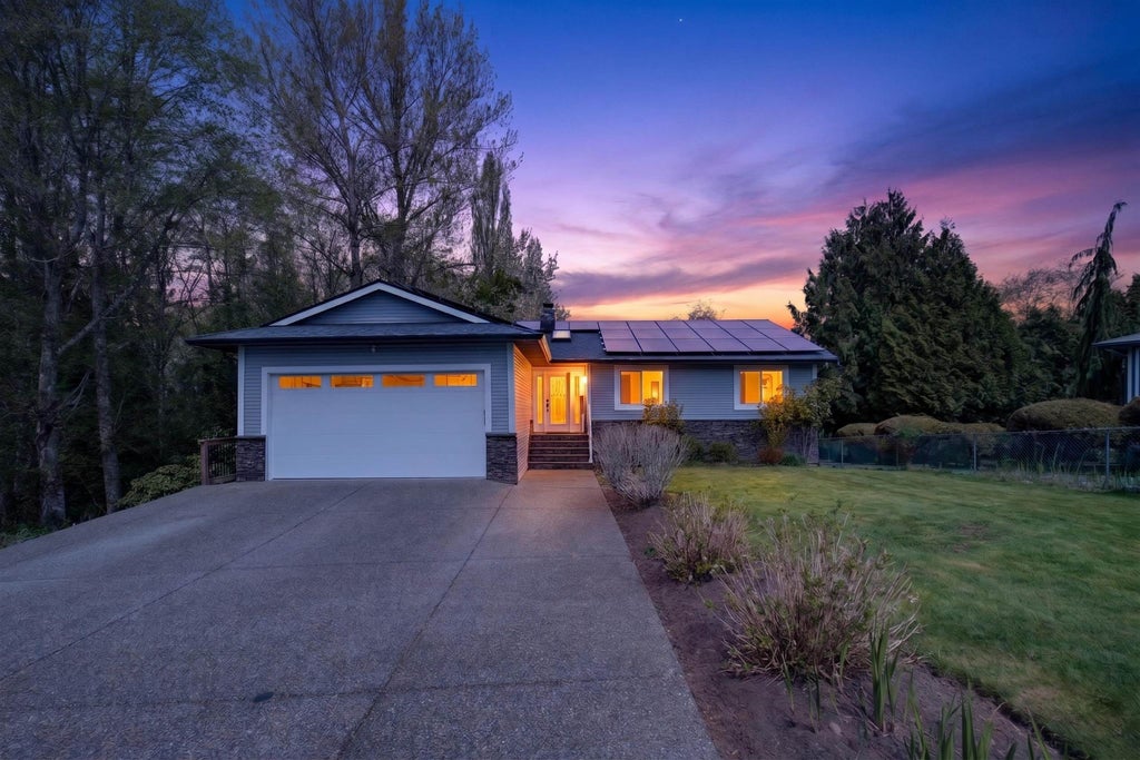 Photo of 19939 51 Avenue, Langley, BC V3A 7P2 (MLS # R3149967)