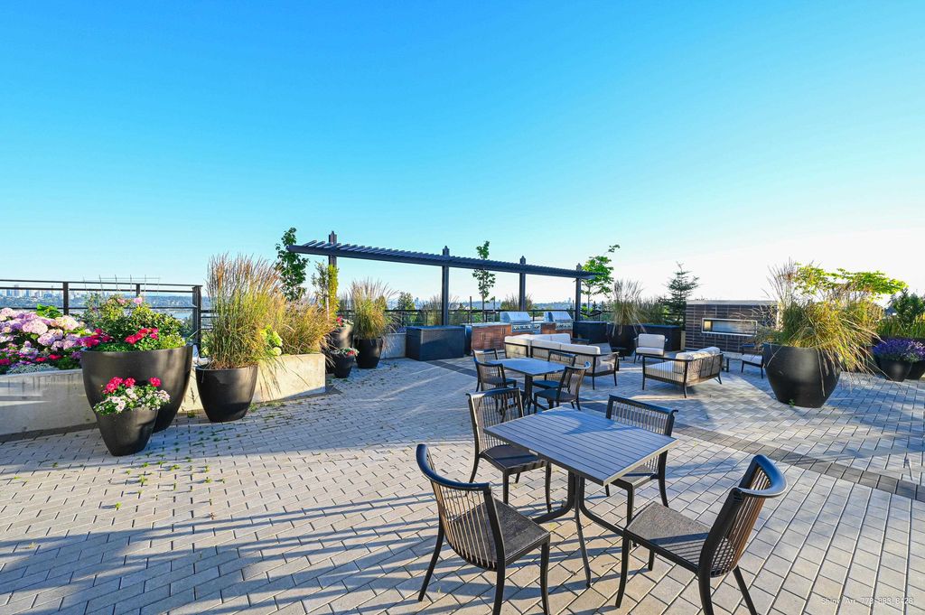 listing image 1101485500728136322