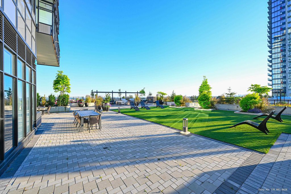 listing image 1102534494791568112