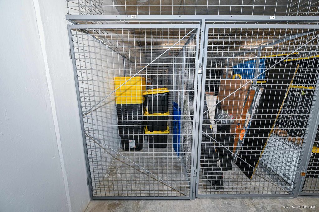 listing image 1109943267625116721