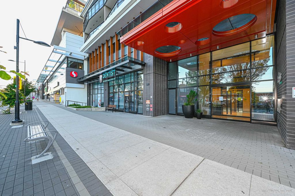 listing image 1102964086889560743