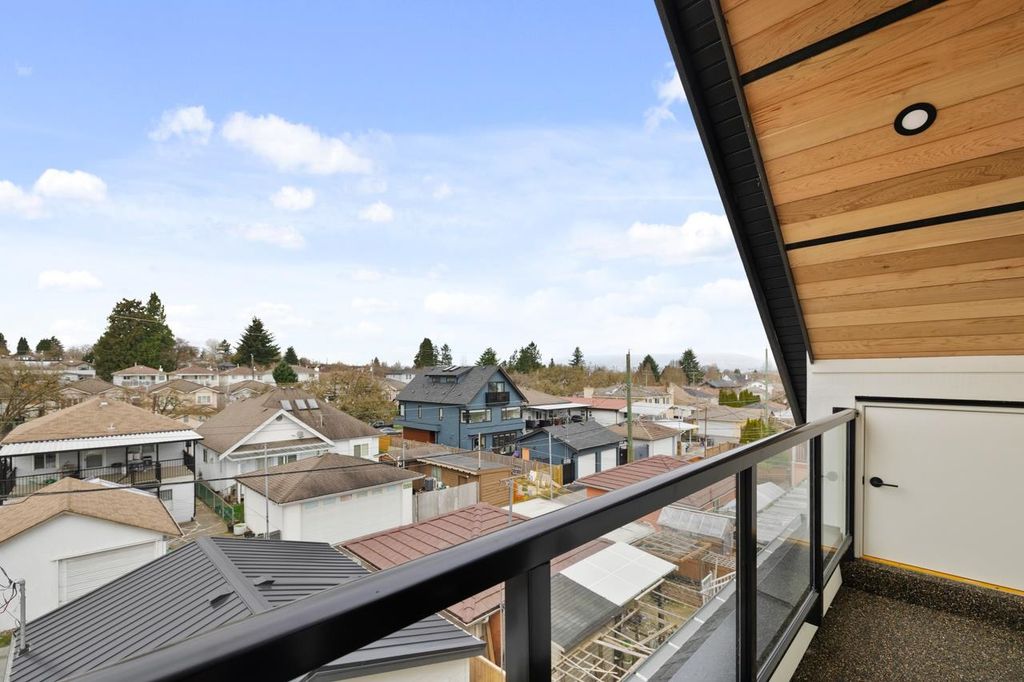 listing image 1109751733600983069