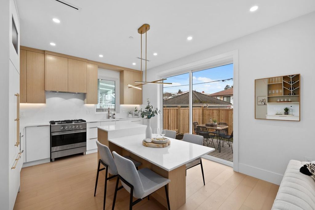 listing image 1103822539667450534