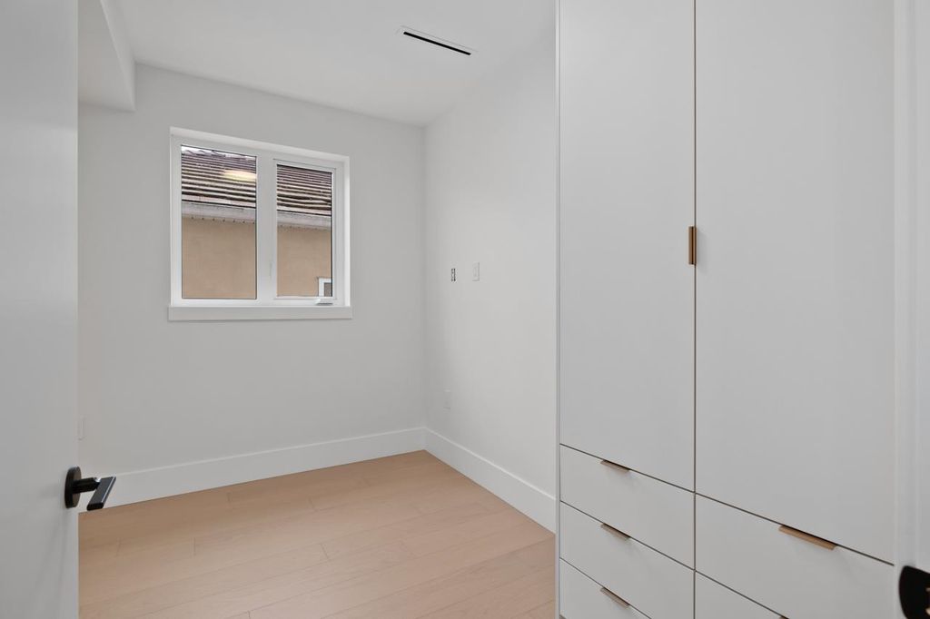 listing image 1107187289902469190