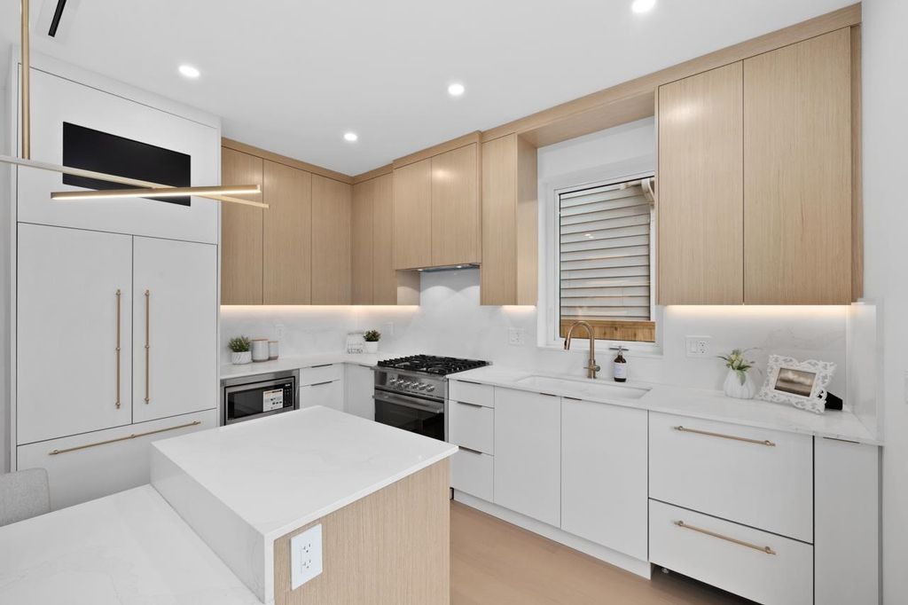 listing image 1105461352414283413