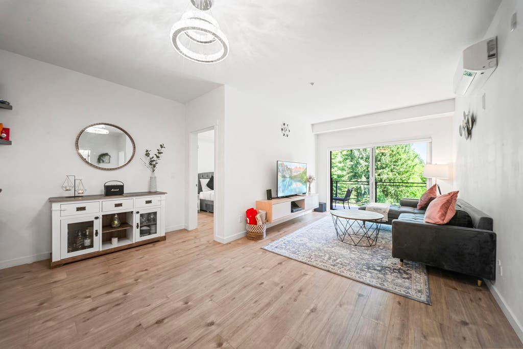 Photo of 3182 Gladwin Road #204, Abbotsford, BC V2T 0K8 (MLS # R3158037)