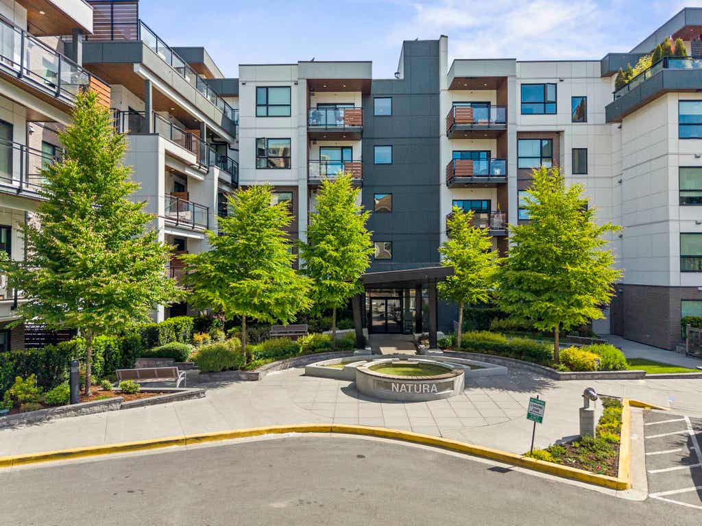 Photo of 3182 Gladwin Road #204, Abbotsford, BC V2T 0K8 (MLS # R3158037)